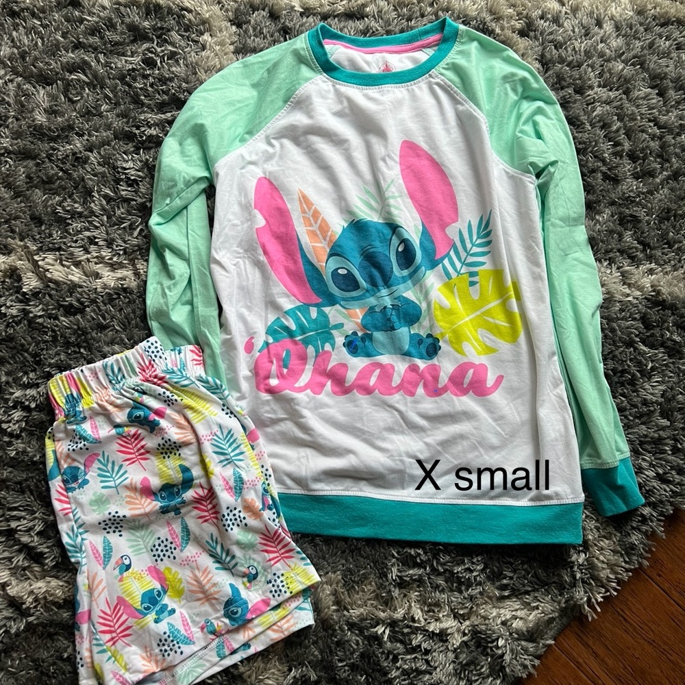 Disney Women’s Pjs - Ohana Stitch